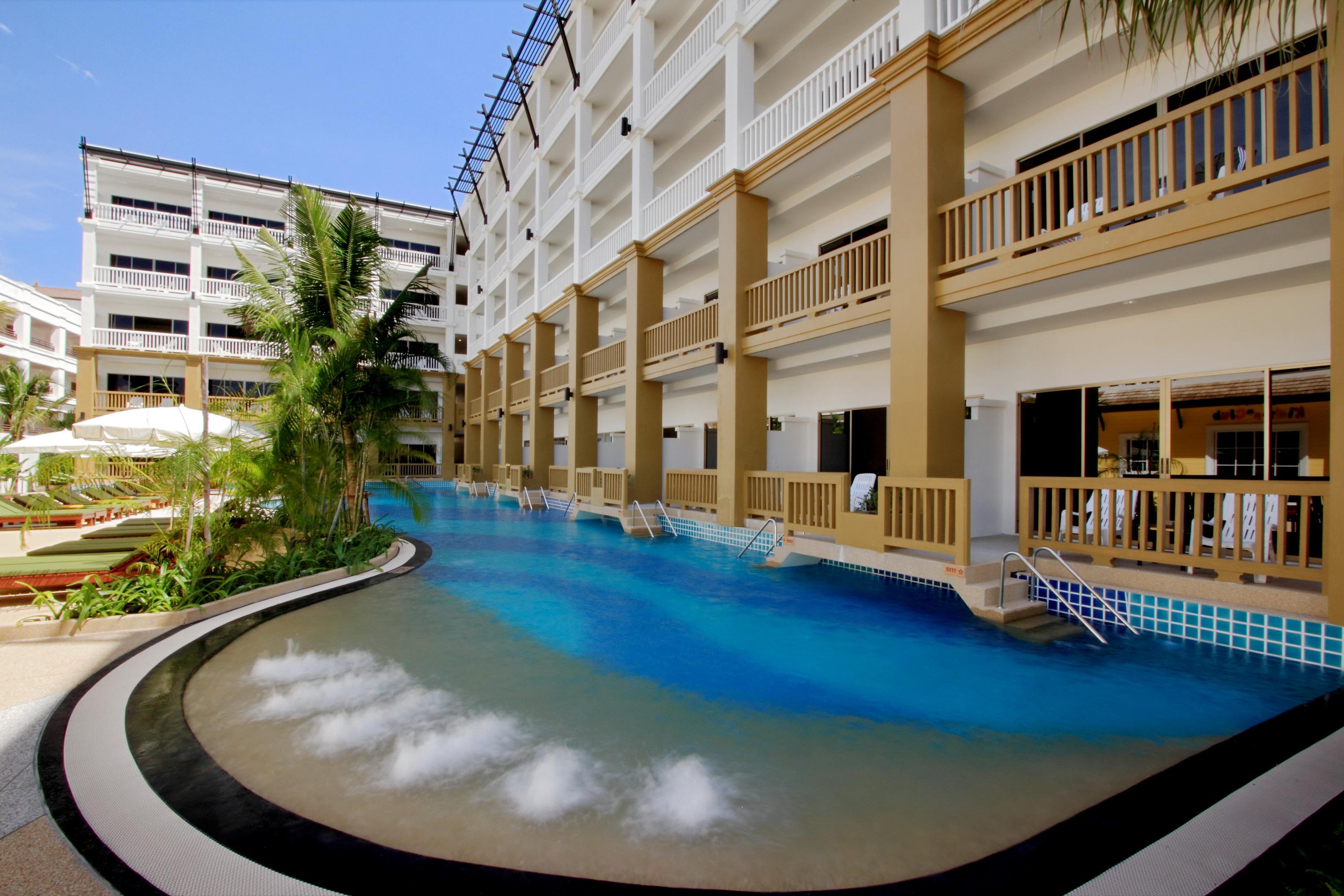 Kata Sea Breeze Resort - Sha Plus Exteriör bild